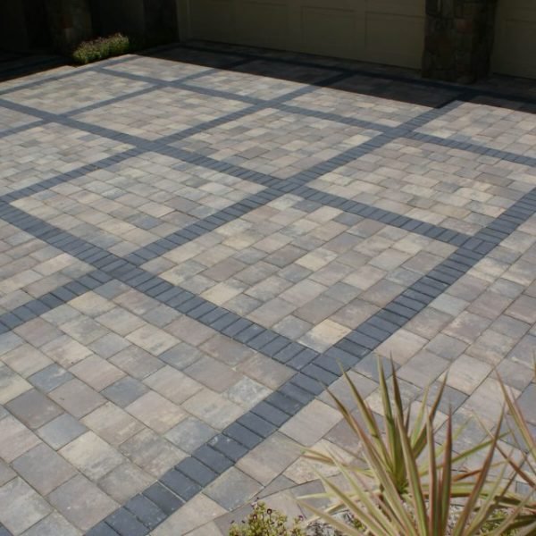 stabil-residential-driveway-pavers-1-1024×640